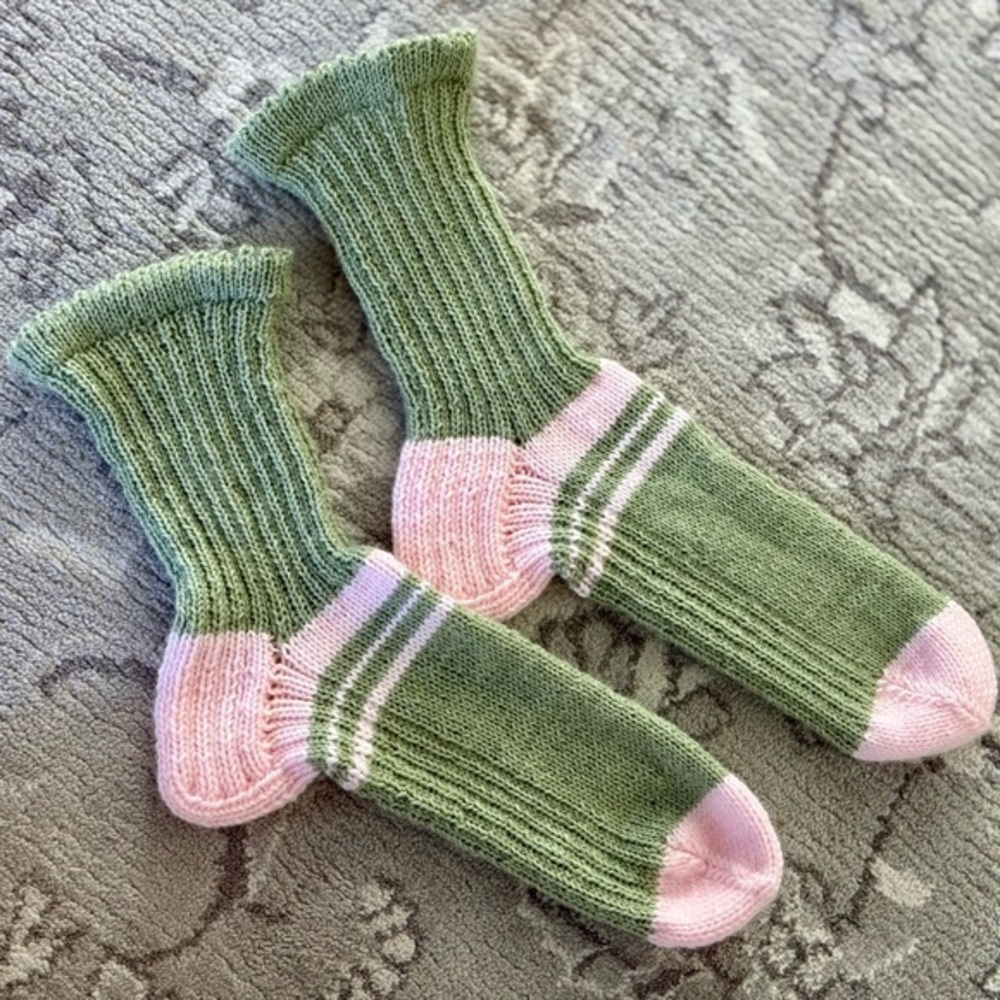 Women’s Hand Knitted Chic Green and Pink Ribbed Striped Socks 🧦